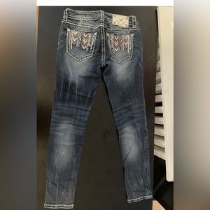 Miss me ankle skinny jeans. 27